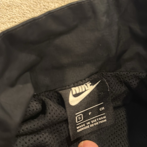 Black NIKE Air Men’s Jacket half zip center swoosh in GUC SIZE S - Picture 6 of 10